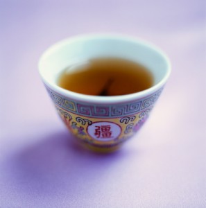 behandeling acupunctuur Nijmegen begint met intakegesprek met kopje Chinese thee